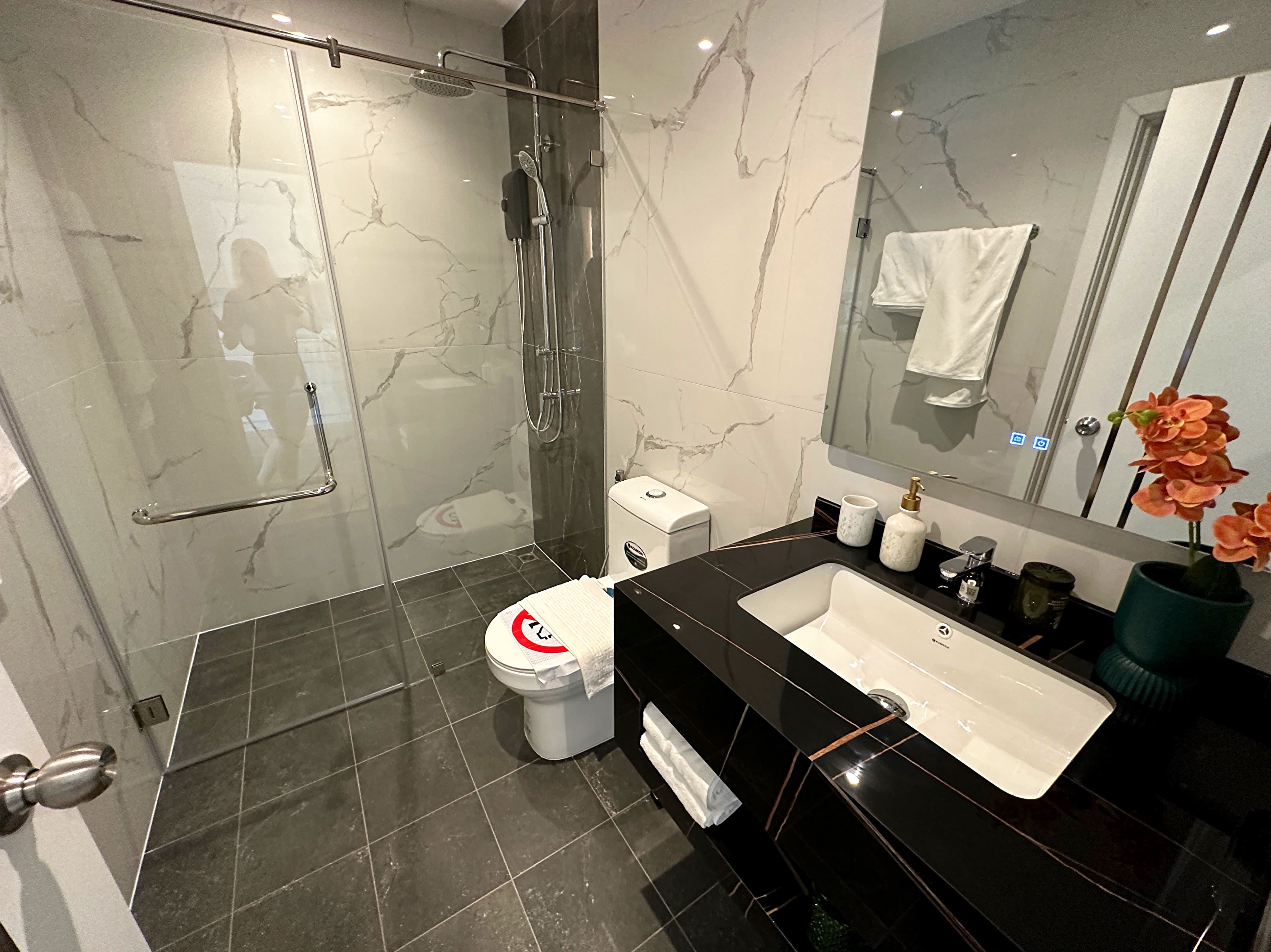 SIAM ORIENTAL OASIS interior photograph 5