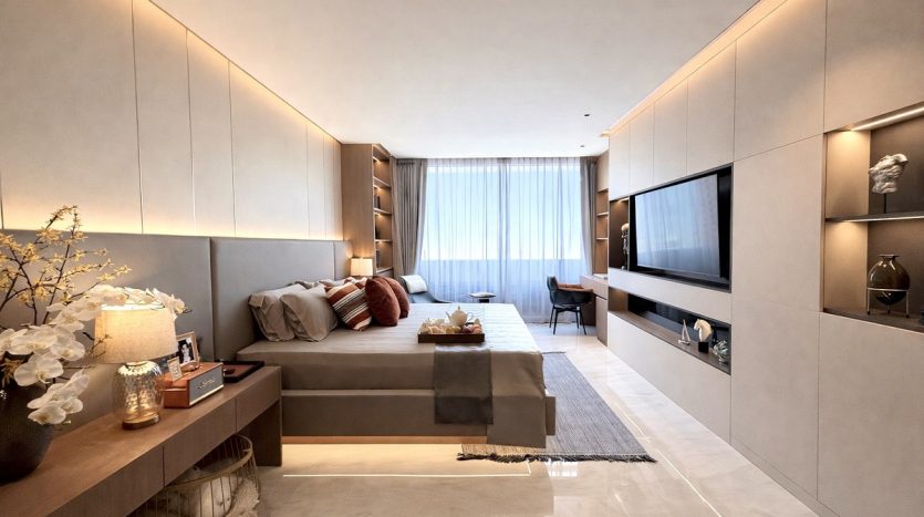 SEA SKY interior photograph 4